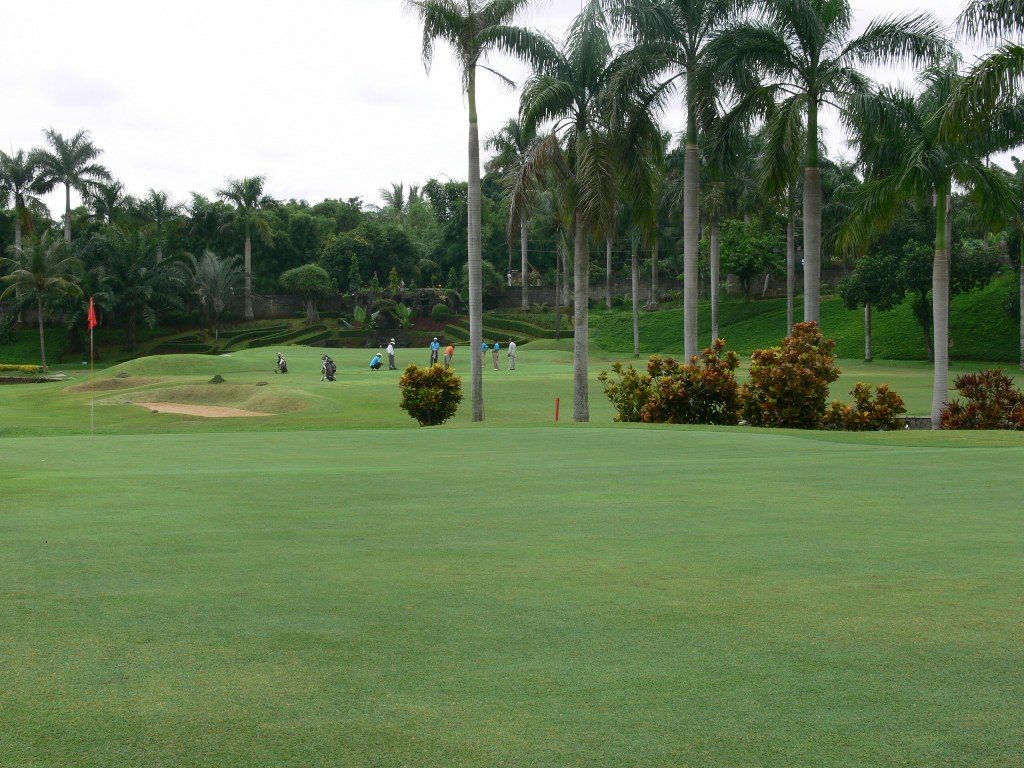 In addition to its well-crafted layout, Padang Golf Pangkalan Jati offers a wide range of facilities designed to ensure maximum comfort for players and visitors alike. In addition to its well-crafted layout, Padang Golf Pangkalan Jati offers a wide range of facilities designed to ensure maximum comfort for players and visitors alike.