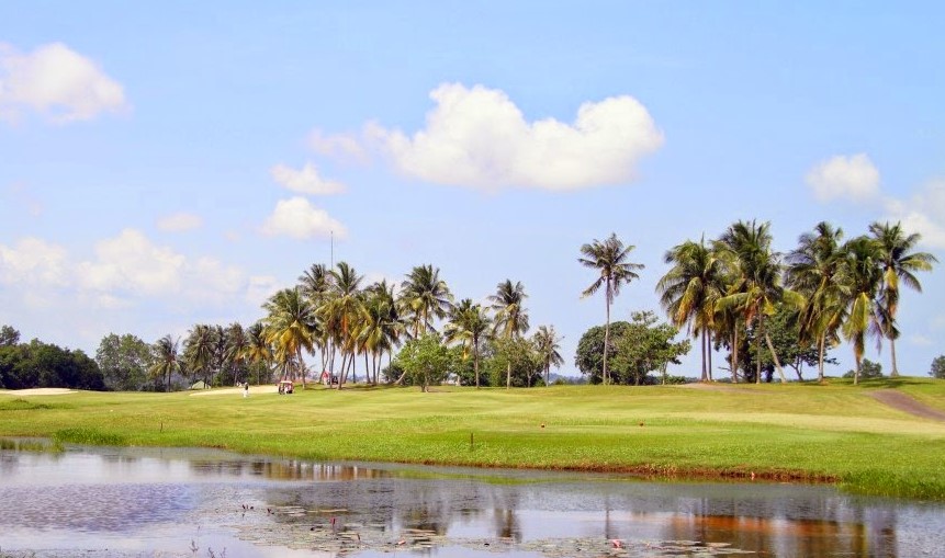 Yuk Main Golf di Tering Bay Golf _ Country Club, Salah Satu Lapangan Golf Terbaik di Batam