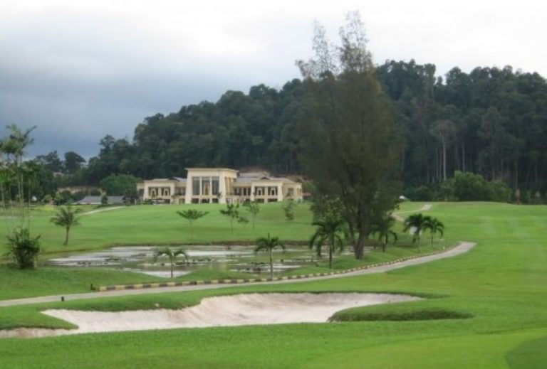 Batam Hills Golf Resort, Lapangan Golf Termewah di Pulau Batam