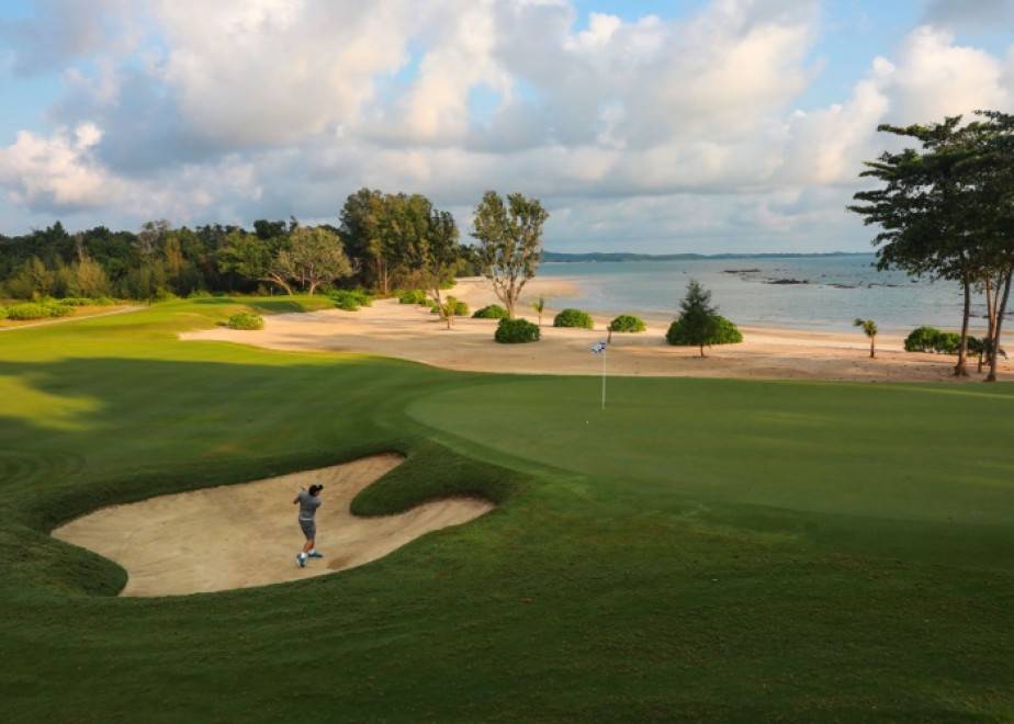 Ocean Course: Spektakel Laut dan Fairway Luas The ELS Club Desaru Coast Ocean Course: Spektakel Laut dan Fairway Luas The ELS Club Desaru Coast