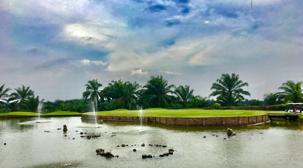 Poresia Golf Country Club — สัญลักษณ์แห่งความร่วมมือระหว่างมาเลเซียและสิงคโปร์