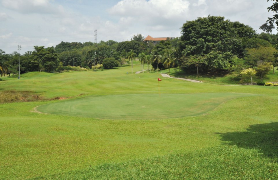 Karakteristik Lapangan Golf Bukit Unggul: Pendek Namun Penuh Tantangan Karakteristik Lapangan Golf Bukit Unggul: Pendek Namun Penuh Tantangan