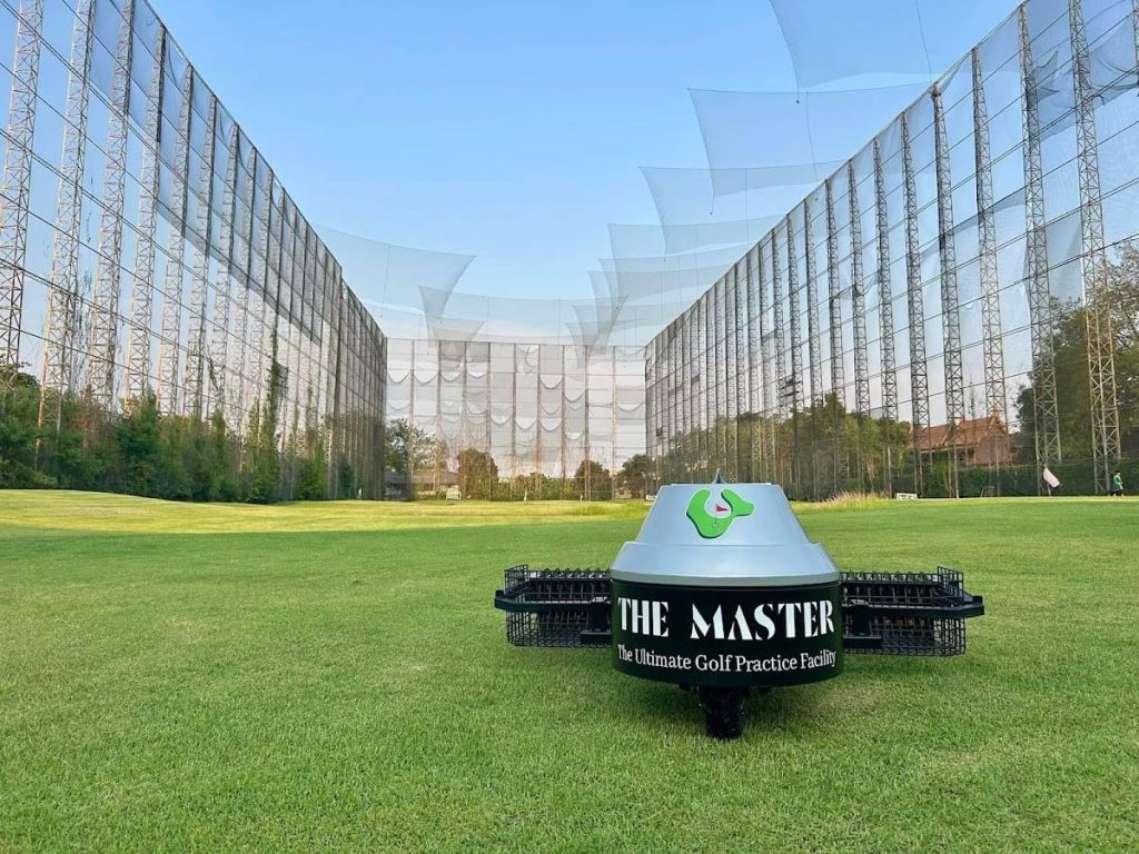 Location and General Overview of The Master Golf Bangkok