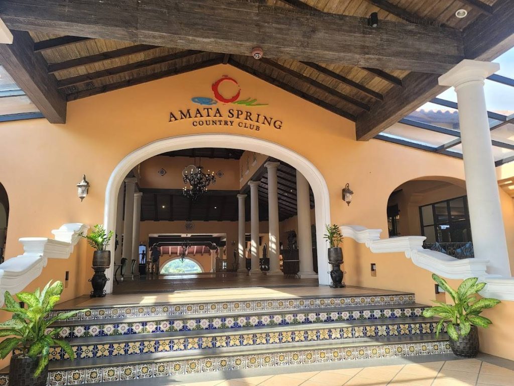 Fasilitas Lengkap dengan Nuansa Mewah Di Amata Spring Country Club Fasilitas Lengkap dengan Nuansa Mewah Di Amata Spring Country Club