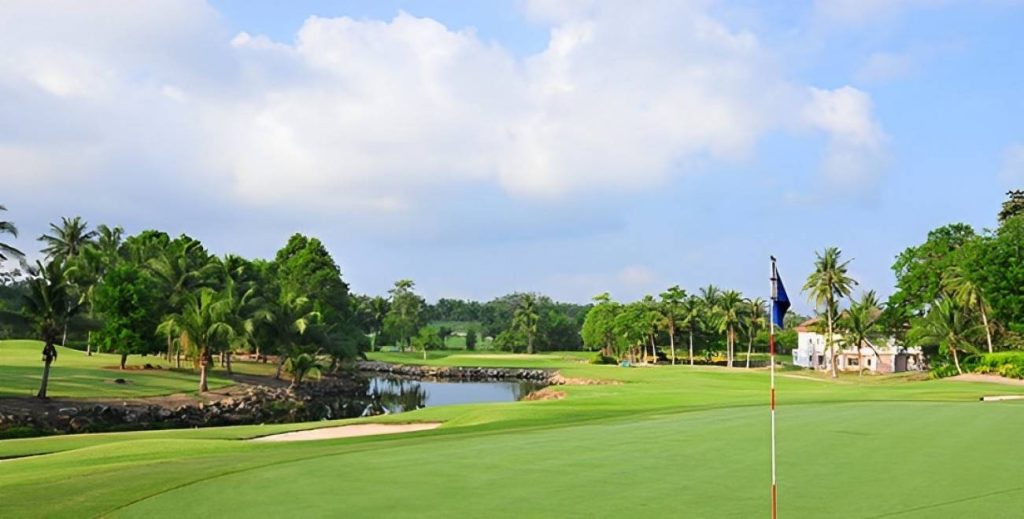 Berdasarkan pengalaman para pengunjung, Green Valley Golf Club mendapatkan reputasi yang sangat baik, meskipun ada beberapa catatan yang perlu diperhatikan. Berdasarkan pengalaman para pengunjung, Green Valley Golf Club mendapatkan reputasi yang sangat baik, meskipun ada beberapa catatan yang perlu diperhatikan.