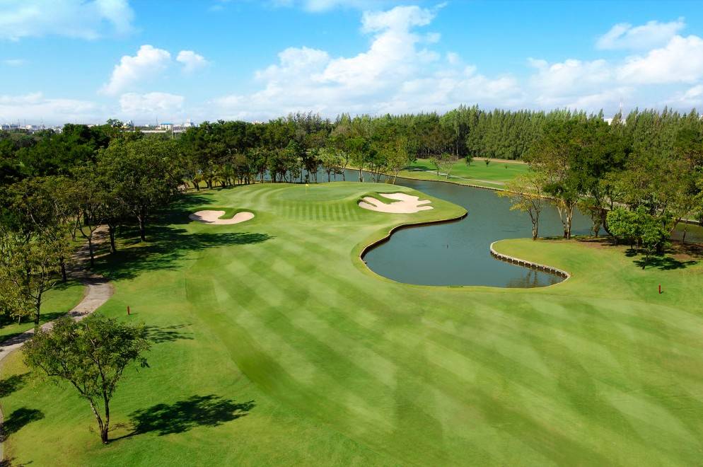 Kecepatan green di Muang Kaew cukup tinggi, sehingga memberikan pengalaman berbeda bagi pegolf yang terbiasa bermain di lapangan dengan green lebih lambat.