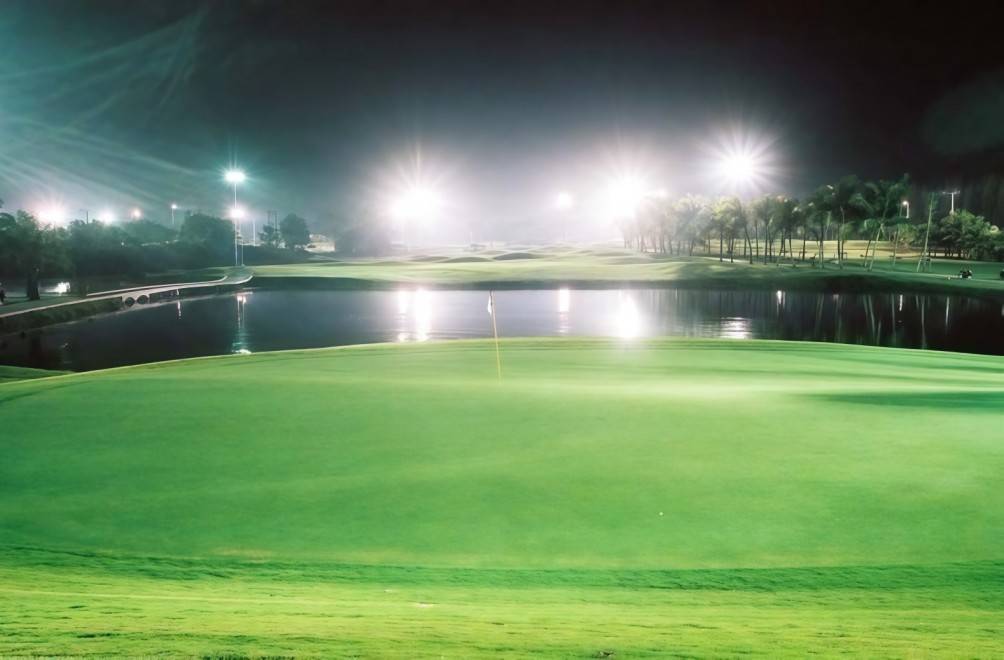 สิ่งอำนวยความสะดวกของสนามกอล์ฟ Pinehurst Golf and Country Club