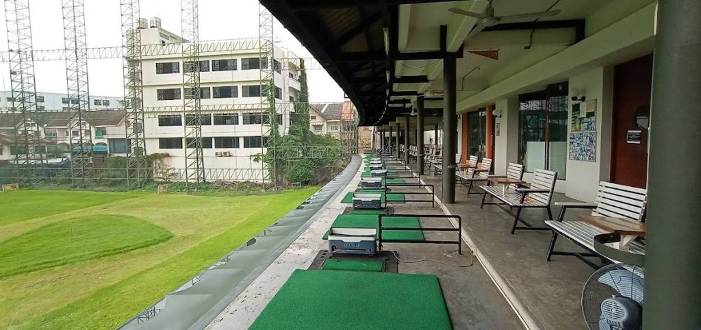 Salah satu daya tarik utama dari Seree Golf Club adalah kelengkapan fasilitasnya.
