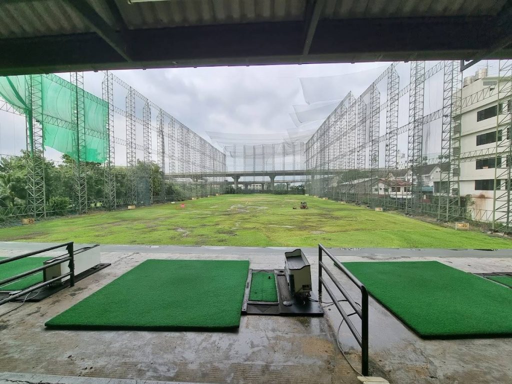 Seree Golf Club, Destinasi Golf Dengan Driving Range Premium di Bangkok