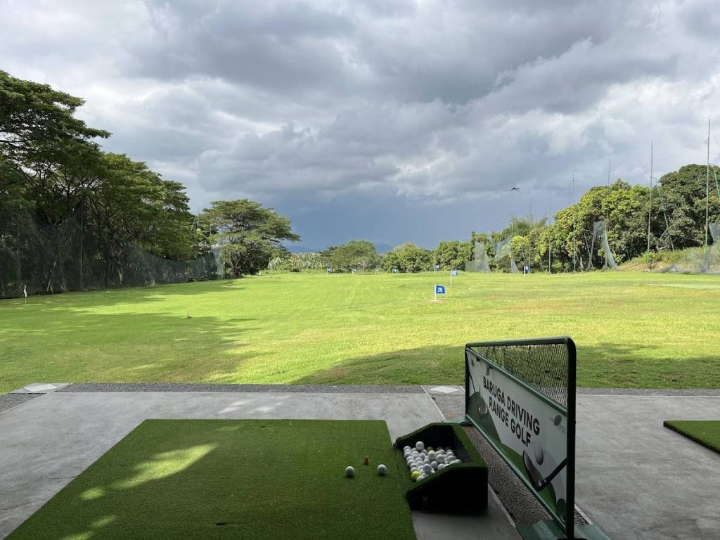 Baruga Driving Range Golf dikenal aktif dalam menyelenggarakan berbagai event dan turnamen golf, menjadikannya pusat komunitas golf di Makassar. Baruga Driving Range Golf dikenal aktif dalam menyelenggarakan berbagai event dan turnamen golf, menjadikannya pusat komunitas golf di Makassar.
