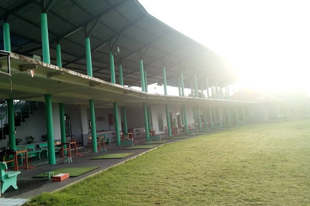 Salah satu aspek yang membuat Udayana Golf Driving Range semakin diminati adalah harga sewa yang kompetitif dan transparan.
