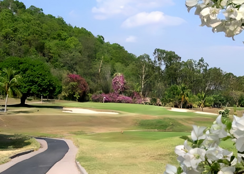 Tantangan Bermain di Bangpra Golf Club and Resort Tantangan Bermain di Bangpra Golf Club and Resort