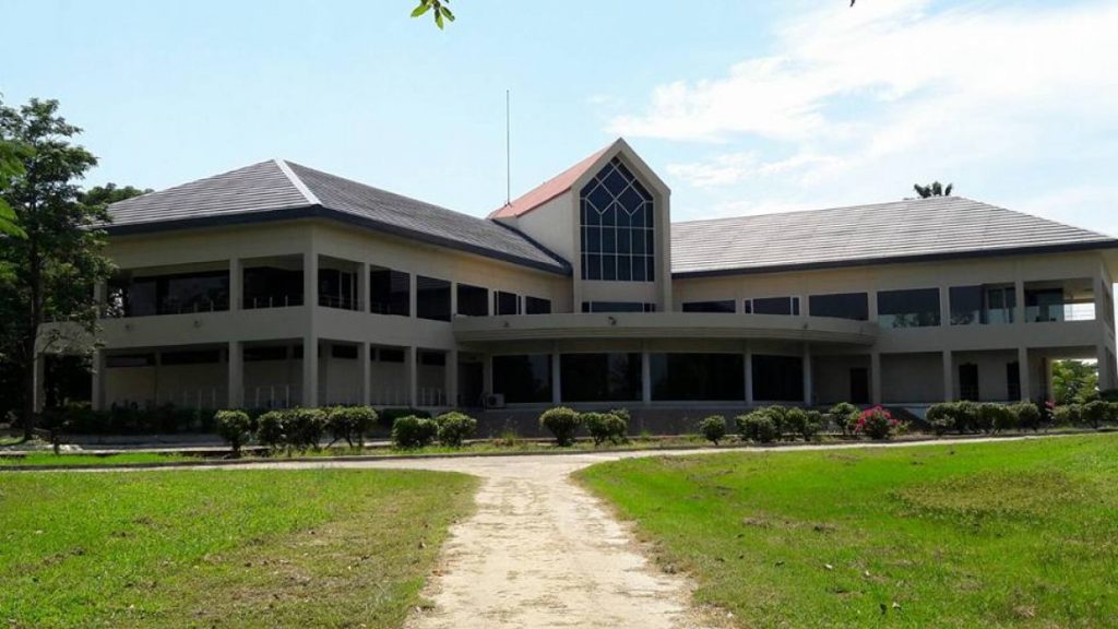 NCR Golf Club cocok untuk pegolf yang mencari round santai di luar Bangkok. NCR Golf Club cocok untuk pegolf yang mencari round santai di luar Bangkok.