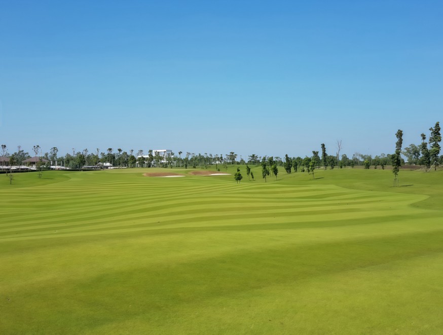 Royal Bang Pa-In Golf Club は、Ayutthayaエリアでは明確に premium category に位置づけやすいコースです。