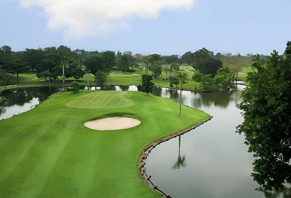 Ekachai Golf & Country Club のクラブハウス