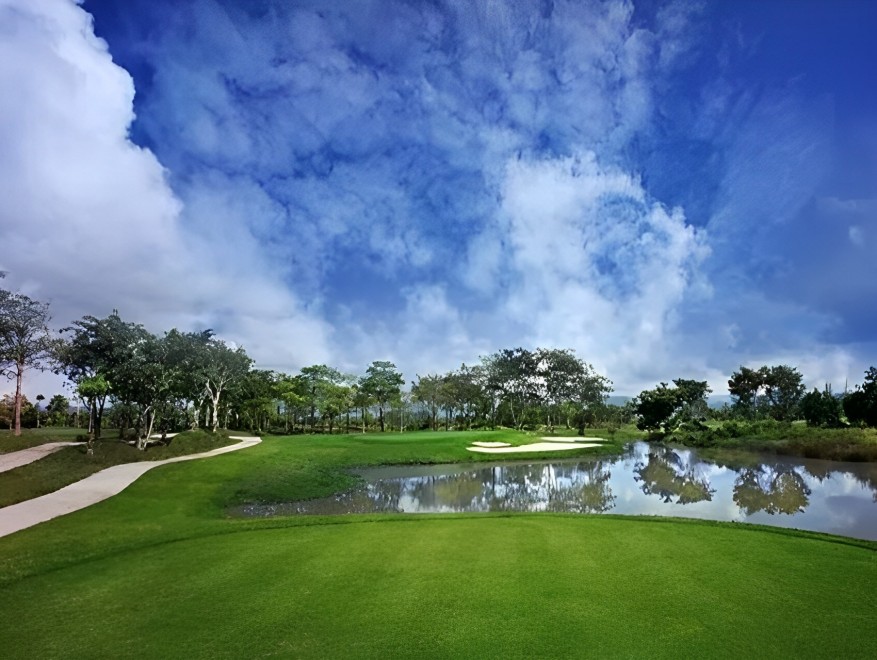 Gassan Legacy Golf Club のクラブハウス周辺