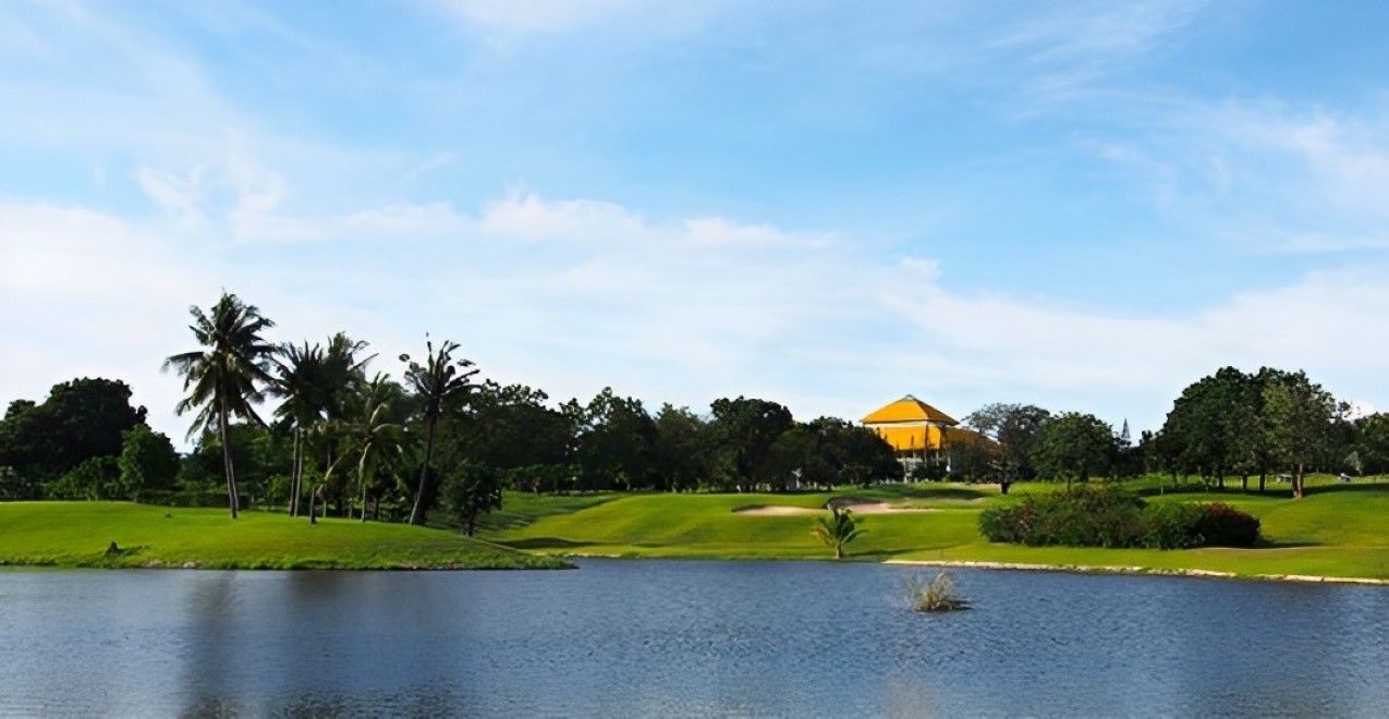 Phoenix Gold Golf and Country Club（フェニックス・ゴールド・ゴルフ＆カントリークラブ）のフェアウェイ