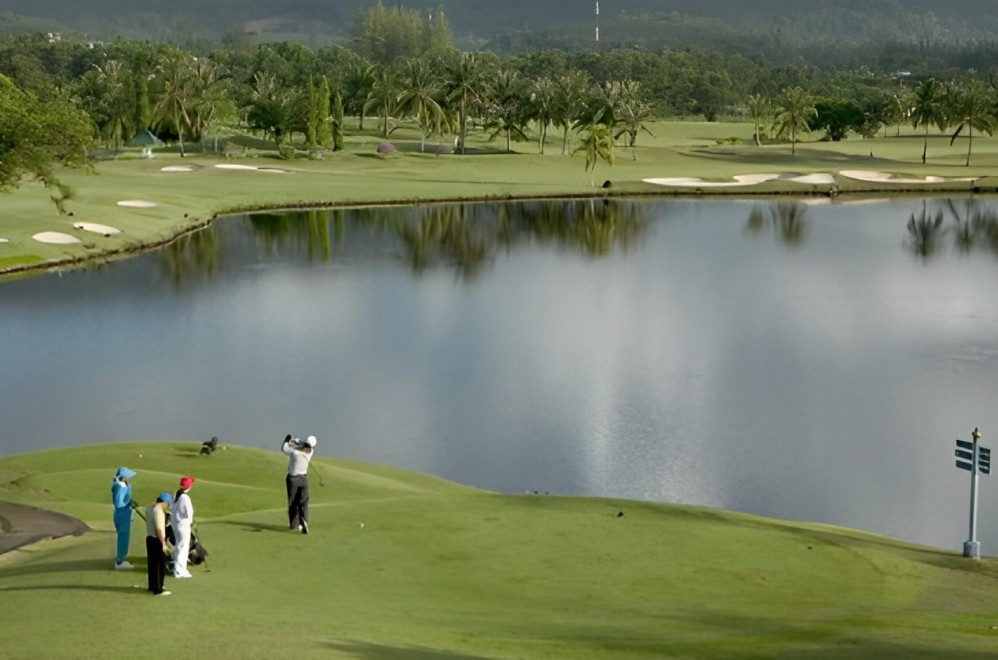 Phuket Country Club のドライビングレンジと練習施設