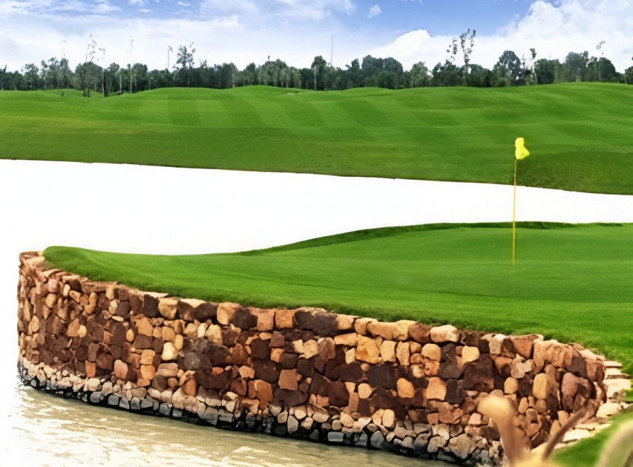 Singha Park Khon Kaen Golf Club（シンハーパーク・コンケン）の湖を巡るホール