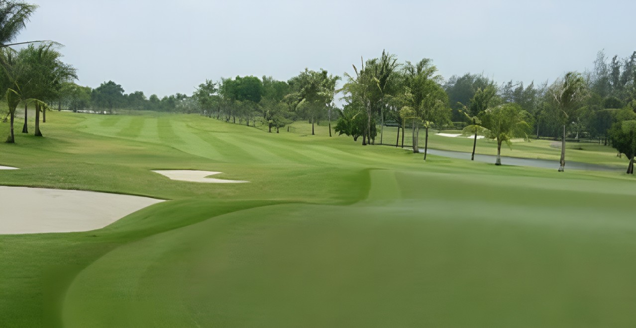 Sekitar clubhouse Thanya Golf Club