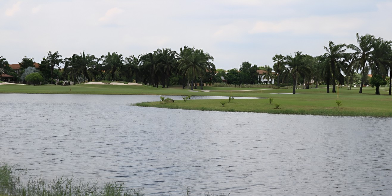 Thanya Golf Club | Lapangan Golf di Pathum Thani | GoGolf