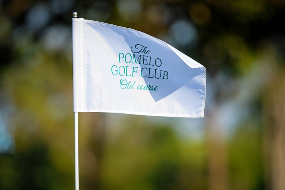 The Pomelo Golf Club の成木に縁取られたホール